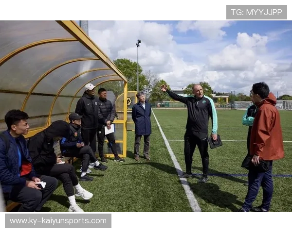 俱乐部推出青训教练员职业发展计划稳定人才队伍，青训教练是什么意思