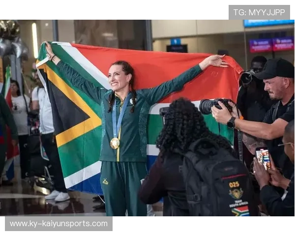 南非队守备出色，展现冠军风范，南非比赛