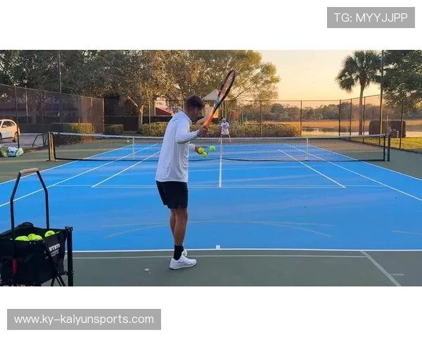 单手反拍连续穿越球，全场惊呆